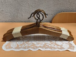 5 pcs antique clothes hangers from the 1930s in excellent condition