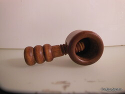 DIÓTÖRŐ  - FA - 12 x 5 x 5 cm - EXKLUZÍV - OSZTRÁK - HIBÁTLAN