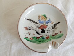 Porcelán egyszemélyes hamutál hamutartó Ludas Matyi minta Drasche retro