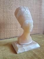 Egyiptomi alabástrom Nofertiti büszt A135