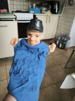 Vintage kesztyűbáb, Gumi fejű,kék ruhás vasutas báb eladó!