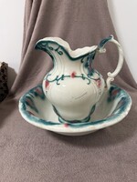 Gyönyörű porcelán majolika mosdó