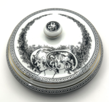 Hollóházi porcelán bonbonier – Jurcsák László „Női fejek” dekor, 15 cm