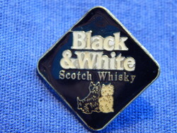 Black & White Scotch Whisky - zománcozott kitűző