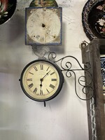 Vintage kétoldalas pályaudvari falióra, kakasos díszítéssel