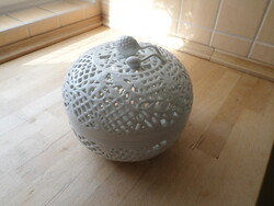 Herendi nagy fehér áttört porcelán bonbonier 19 cm
