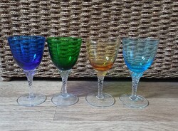Retro színes talpas pohár szett – 4 db csavart szárú vintage kehely (14,5 cm)