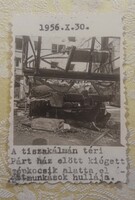 Eredeti  '56os fotó: Kiégett teherautó, halott munkásokkal