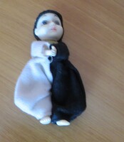 Régi retro ritka vintage Pierrot  Harlekin miniatür csíptetős baba 80-as évek mozgatható tagokkal