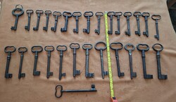 Key Collection for Sale! Cellar and Castle Keys! 28 pcs! 18 cm to - 12 cm!