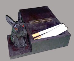 Vintage fa Skót terrier kutyus figurás asztali fedeles díszdoboz /cigaretta kínáló JÓ ÁLLAPOTBAN