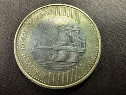 Hosszú vízvonalas 200 Ft-os 2009 erősen használt állapotban eladó