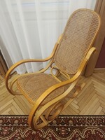 Thonet jellegű hintaszék