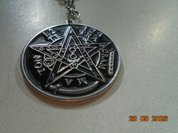 Újszerű Pentagram védelmező férfi okult medál kulcstartóval