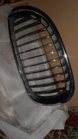 BMW E60 / E61 (2003–2010) vagy BMW E81 / E87 (1-es sorozat) hűtőrács, vese  P2