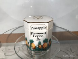 TEAFŰTARTÓ - PORCELÁN - SRI LANKA COLOMBO - 8 x 7 x 6,5 cm - HIBÁTLAN
