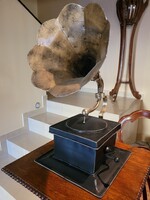 Antik kirakati dekorációs gramofon
