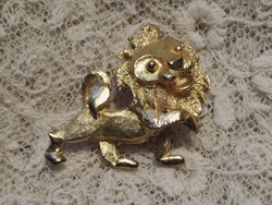 Vintage arany tónusú oroszlán bross, kitűző, 3,7 cm