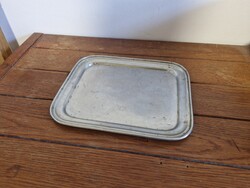 Régi jelzett téglalap alakú fém kínálótálca – kb. 30 × 21 cm