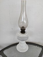 Tejüveg (huta) petróleum lámpa, 1800-as évek. Szép állapotban.