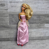 Mattel Barbie 1976 Vintage blonde doll