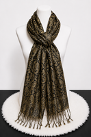 Fekete-arany elegáns paisley mintás sál, rojtokkal – 70×170 cm