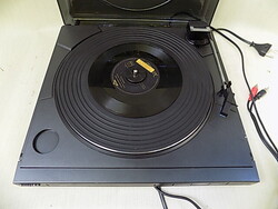 PHILIPS FP 260 lemezjátszó. Szép működő állapot. Eredeti tű és fej.