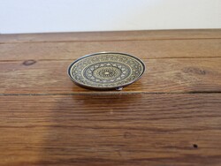 Régi fekete-arany damascene damaszkuszi stílusú háromlábú fémtálka – 9 cm