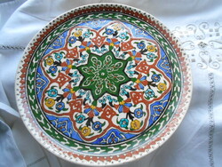 Teljes felület kézi festéssel nagy méretű kerámia falitál-  32 cm
