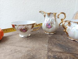 Három darab antik porcelán