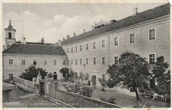 Régi képeslap - Veszprém, Piarista gimnázium, rendház és templom