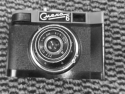 Szovjet gyártmányú Smena 6 (Смена-6) típusú, 35 mm