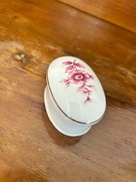 Hollóházi porcelán bonbonier vagy ékszertartó doboz, rózsaszín/bordó virágmintával