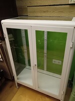Ikea fabrikör vitrin