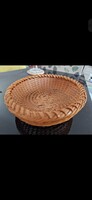 Hibátlan kézzel font rattan fonott kosár átmérője 15cm, magassága 4,5cm
