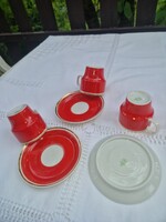 5 db régi  hollóházi piros porcelán kávés / mokkás csésze és 3 csészealj  - peremeken arany csík