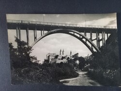 Veszprém viadukt a várral a háttérben régi képeslap