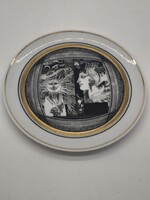 SZÁSZ ENDRE HOLLÓHÁZI FESTETT PORCELÁN FALITÁNYÉR 16 CM