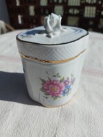 Hollóházi porcelán bonbonier elegáns Hortenzia mintával és rózsás fedélfogóval