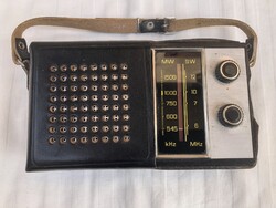 Tento Quartz 406 rádió