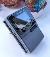 VIDEÓ! CASIO MODEL TV-770, 1999-TŐL, régi retro vintage   ﻿Mini színes LCD televízió.