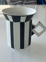 Kubista porcelán bögre, Jiri Lastovicka dizájn 1991-ből
