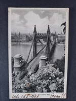 Régi képeslap Budapest, a régi Erzsébet híd villamosokkal, busszal 1942
