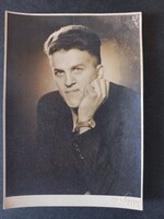 Régi fotó fiatal férfi műtermi portré Photo Simonik Wien 1940 körül Haffner Alfonz diploma után