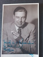 Régi fotó elegáns cigarettázó férfi műtermi portré eredeti aláírással Wien 1940 körül