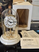 Seiko asztali óra papírjaival
