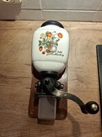 Retro ,falra szerelhető  kézi kávédaráló porcelán tartállyal