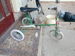 Régi retro tricikli gyermek háromkerekű bicikli