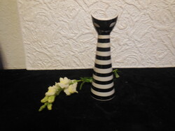 Zsolnay   Art - decó  cica  , fekete . fehér  színben  , kék pajzs jelzéssel  , 16 cm