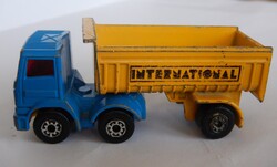 Matchbox Superfast No. 30 Articulated Truck